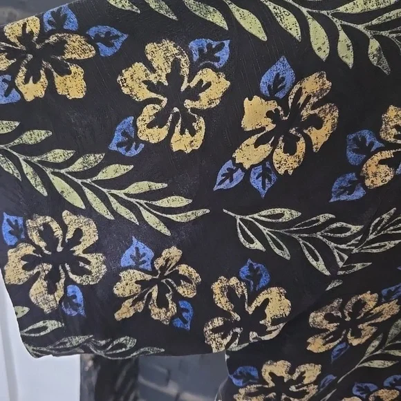 Tommy Bahama Tropical Short Sleeve Shirt - Picture 2 of 10